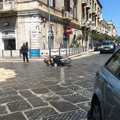 Incidente stradale in piazza della Repubblica