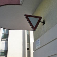 Incidente stradale fra via Caposele e via Bonomo