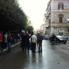 Incidente stradale in piazza della Repubblica