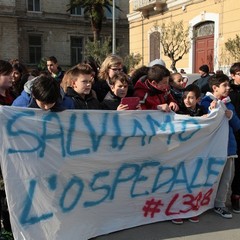 Manifestazione per l'ospedale di Trani del comitato L328