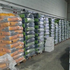 Il materiale sequestrato dai Carabinieri di Trani