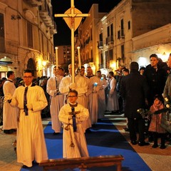 Omaggio floreale alla Madonna Immacolata