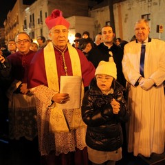 Omaggio floreale alla Madonna Immacolata