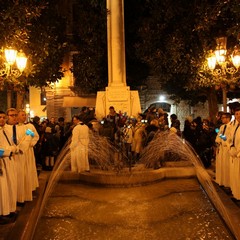 Omaggio floreale alla Madonna Immacolata