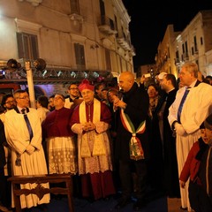 Omaggio floreale alla Madonna Immacolata