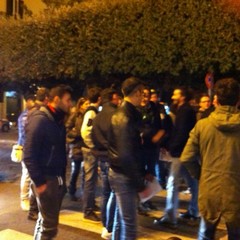 Striscioni e proteste anche a Trani