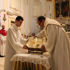 La reliquia di Giovanni Paolo II arriva nella chiesa di Santa Chiara