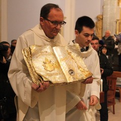 La reliquia di Giovanni Paolo II arriva nella chiesa di Santa Chiara