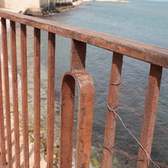 Pitturazione delle ringhiere in piazza Duomo