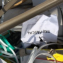 Rifiuti scaricati e incendiati a Boccadoro