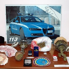 Droga e materiale sequestrato a Capirro