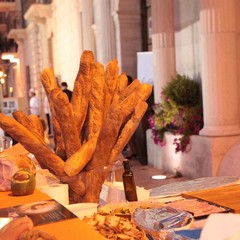 Trani International Festival, il pane protagonista in via San Giorgio