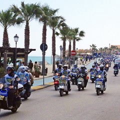 Raduno Vespa di Puglia passa anche da Trani