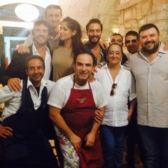 Gli attori di Centovetrine ospiti del ristorante Rampa La Conca di Trani