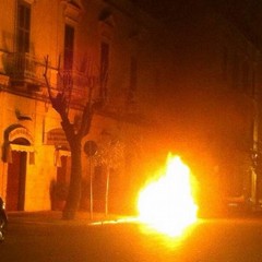 Ancora un'auto in fiamme, questa notte in Corso Regina Elena