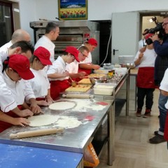 "Pizzaterapia", si conclude il corso per ragazzi affetti da sindrome di down