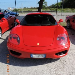 Raduno Ferrari, pranzo a Trani