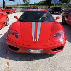 Raduno Ferrari, pranzo a Trani