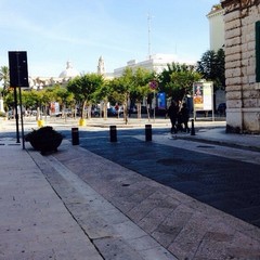 Auto bloccata in via San Giorgio