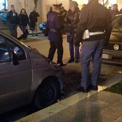 Precipita del sesto piano ma è ancora vivo