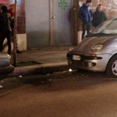 Precipita del sesto piano ma è ancora vivo