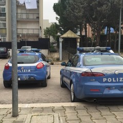 Ritrovato un anziano con un coltello nel petto, indaga la Polizia