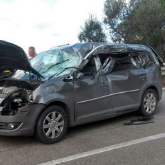 Incidente SS93, ferita donna tranese