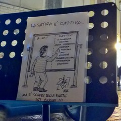 "Je Suis Charlie", candele e matite alzate in Piazza Libertà