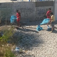 Pulizia straordinaria del Lido Mongelli a cura di Comune e Amiu