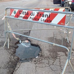 Buche in via Borsellino