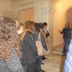 Dante inCanta: classi del Liceo De Sanctis in visita alla mostra