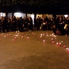 Docenti in piazza in un flash mob contro DDL sulla riforma scolastica