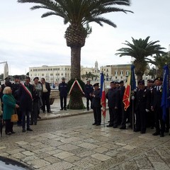 Cerimonia del 25 aprile in via Statuti Marittimi