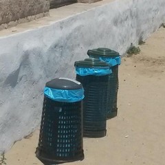 Bidoncini sulle spiagge