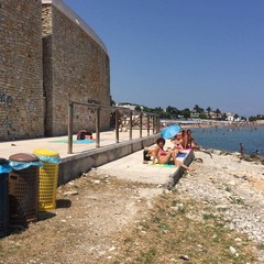 Bidoncini sulle spiagge