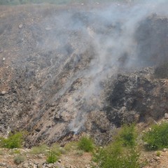 Cava-discarica a fuoco