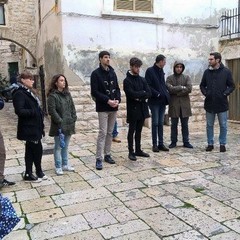 Gli studenti democratici installano un lucchetto alla torre dell'orologio