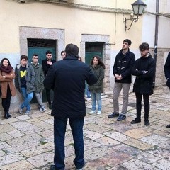 Gli studenti democratici installano un lucchetto alla torre dell'orologio