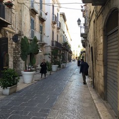 Pericolo crollo, quale destino per piazza Longobardi?