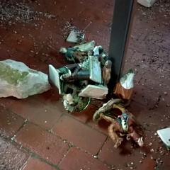 Vandali in azione nell'acquario della villa comunale