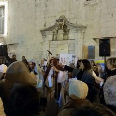 Benedizione del presepe artistico in Piazza Libertà - Natale 2015