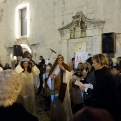 Benedizione del presepe artistico in Piazza Libertà - Natale 2015