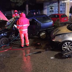 Incidente all'alba in corso De Gaspari, coinvolte due auto