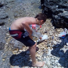 Spiaggia di Sant'Antuono ripulita dai rifiuti