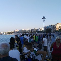 Bagnante scambiato per morto sul Lungomare di Trani