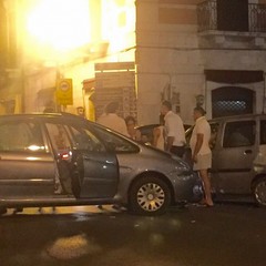 Incidente all'incrocio tra via Imbriani e via Malcangi: un ferito