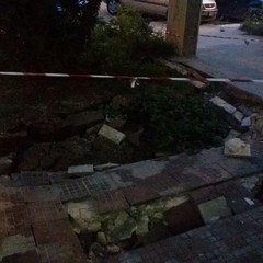 Marciapiede sprofondato in corso don Luigi Sturzo