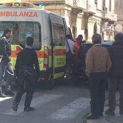 Polizia e Carabinieri in azione in Via Cesare Lambertini