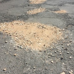 Emergenza buche piazza Madre Teresa di Calcutta