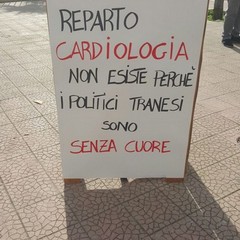 Briguglio protesta in piazza Albanese